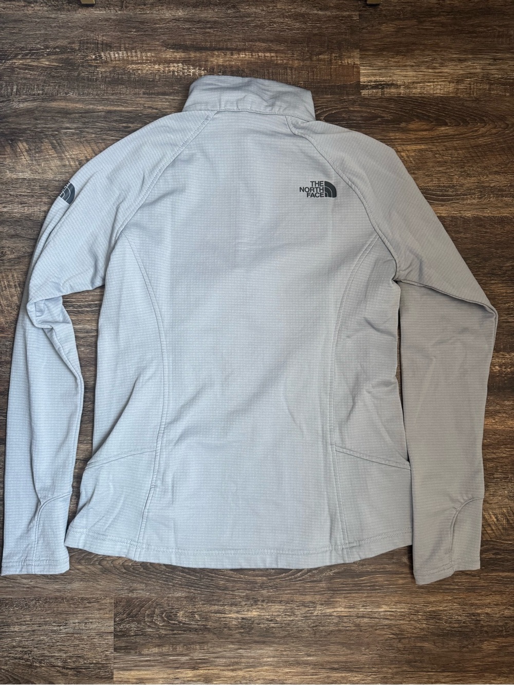 The North Face Quarter-Zip Pullover Top - Picture 2 of 4